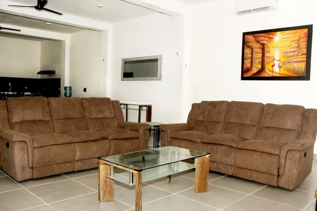 בקאלאר Casa Honey 4 Bedroom Oasis With Pool! מראה חיצוני תמונה