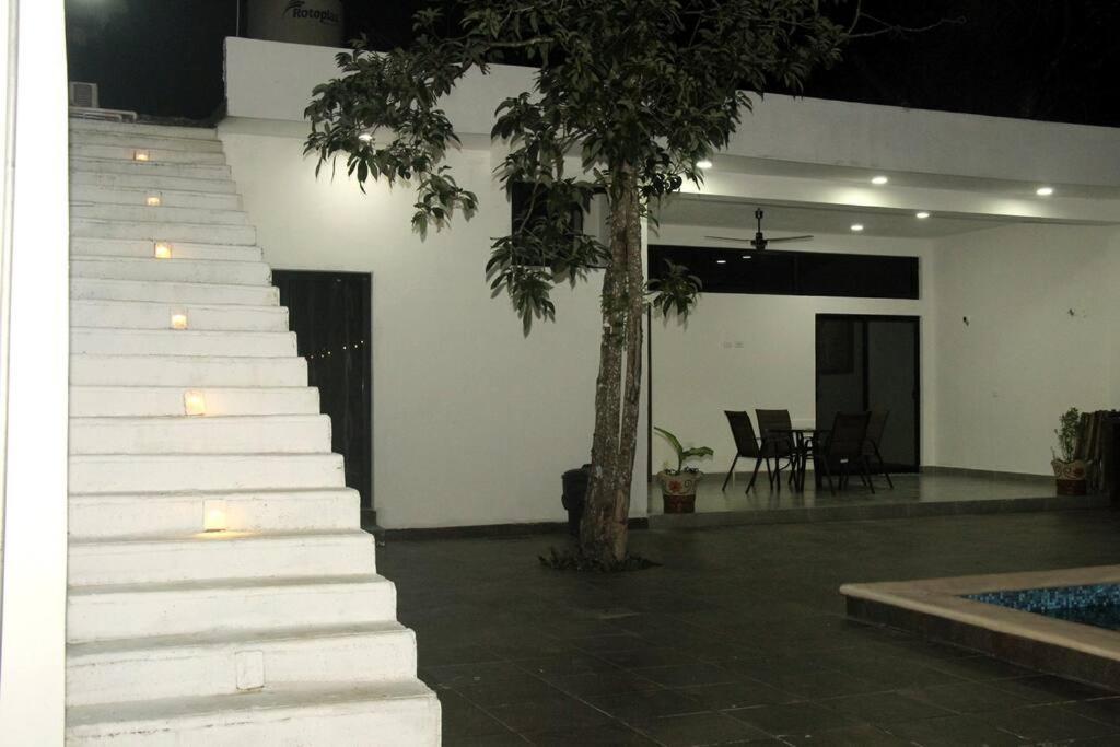 בקאלאר Casa Honey 4 Bedroom Oasis With Pool! מראה חיצוני תמונה