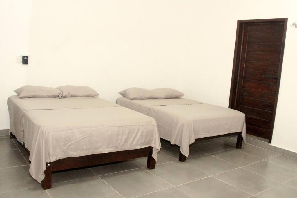 בקאלאר Casa Honey 4 Bedroom Oasis With Pool! מראה חיצוני תמונה